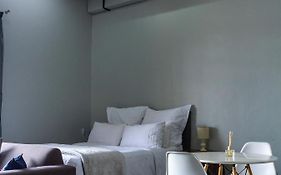Lux Studio Apartment @ Hallmark House